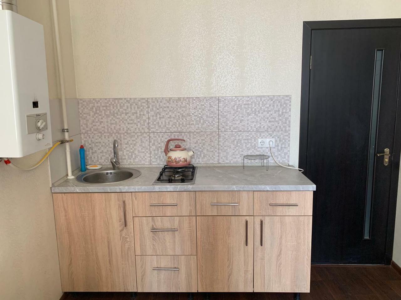 Квартира Студия Возле Метро Южный Вокзал Kharkiv Extérieur photo